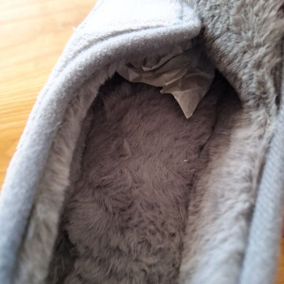 NWOT Git-up closed toe house slippers - Picture 4 of 5